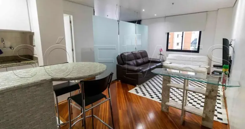 Flat disponível para locação em moema, próximo a avenida e ao shopping ibirapuera e metrô moema.