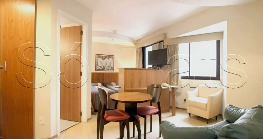 Apartamento no Brooklin com cozinha completa, todo mobiliado e próximo a tudo