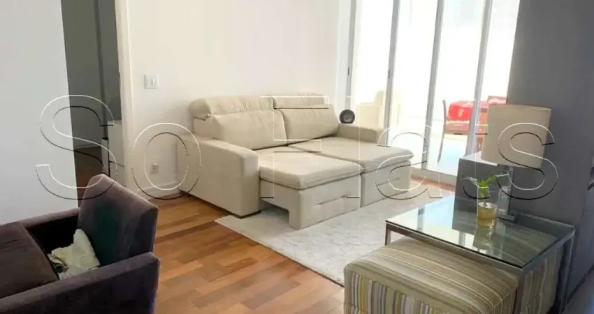 Flat no Itaim Bibi totalmente mobiliado com 67m², 1 dormitório e 1 vaga, disponível para locação.
