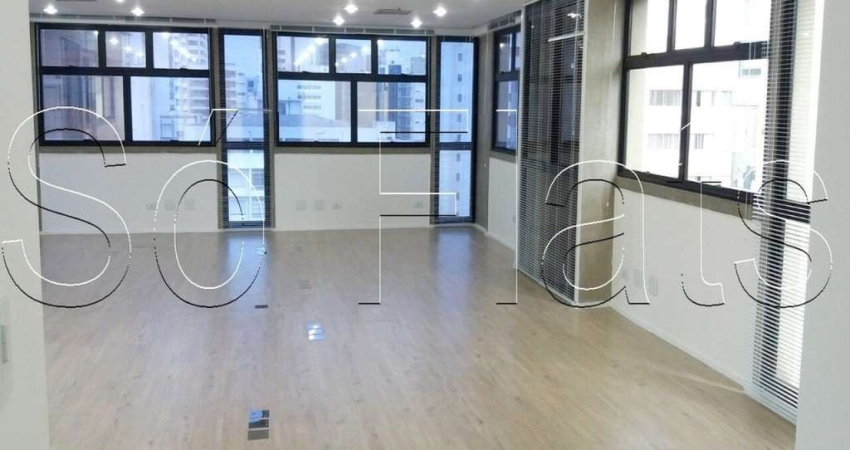 Condomínio Edifício City First, sala comercial 82m² e 2 vagas de garagem.