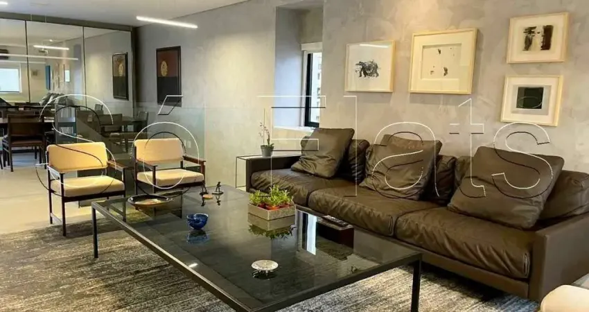 Flat La Residence Itaim disponível para venda com 03 dormitórios, 241m² e 02 vagas de garagem