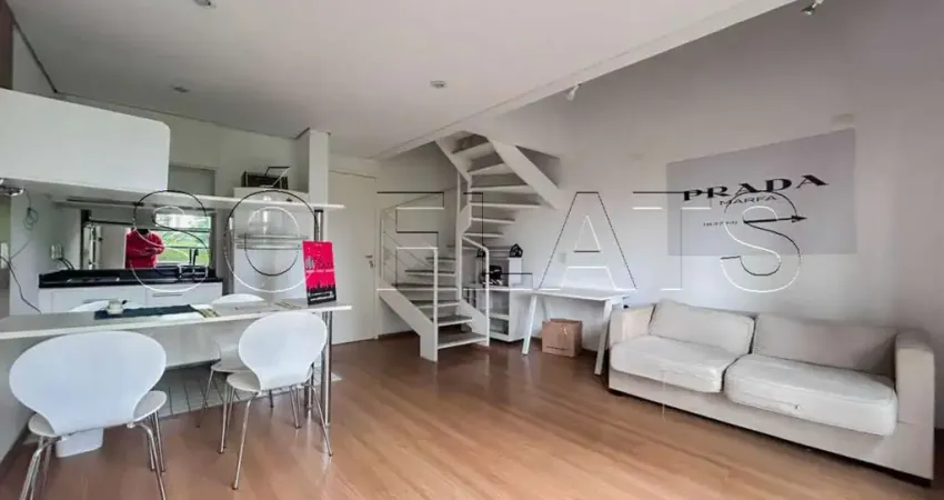 Flat no urbano duplex disponível para locação, contendo 45m², 1 dormitório e 1 vaga de garagem.