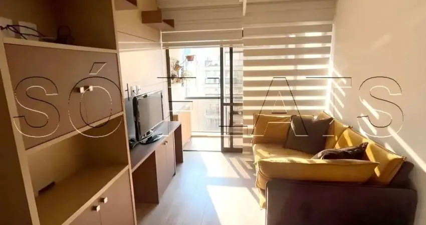 Flat no central park disponível para locação contendo 61m², 2 dormitórios e 2 vagas de garagem.