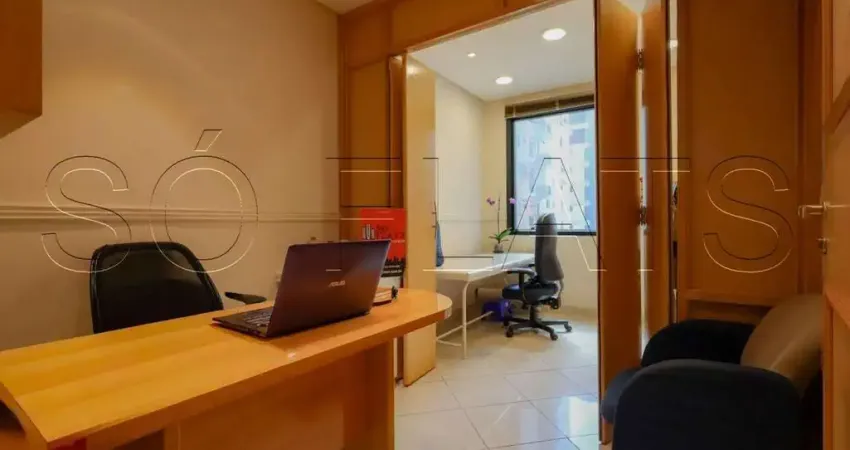 Sala comercial nos jardins com 30m², excelente localização