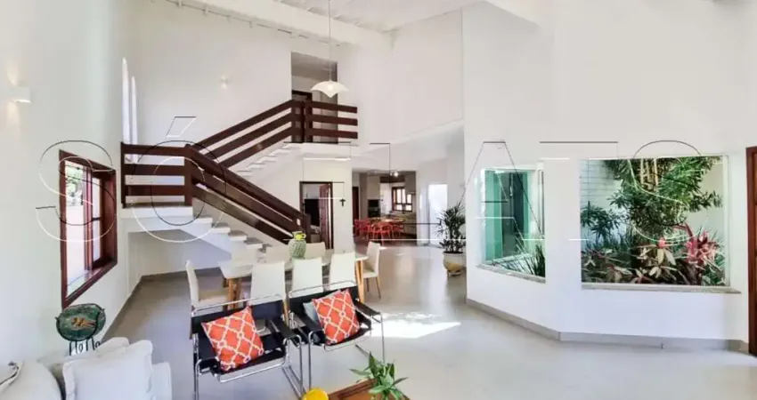 Res villaggio capriccio, casa alto padrão disponível para venda com 250m², 3 suítes e 2 vagas