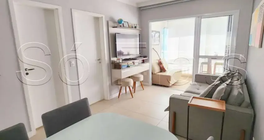 Apartamento no Cambuci com 1 dormitório e 1 vaga totalmente mobiliado.