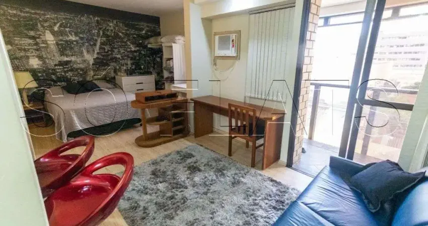 Q.I Flat totalmente mobiliado em Moema com 1 dorm disponível para locação com entrada imediata.