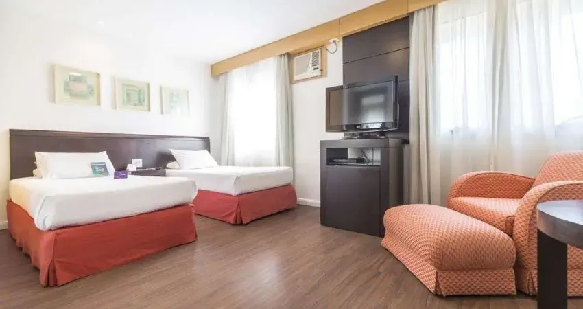 Flat na Vila Olímpia próx a Av Sto Amaro e da faculdade FMU. Sem burocracia para alugar.