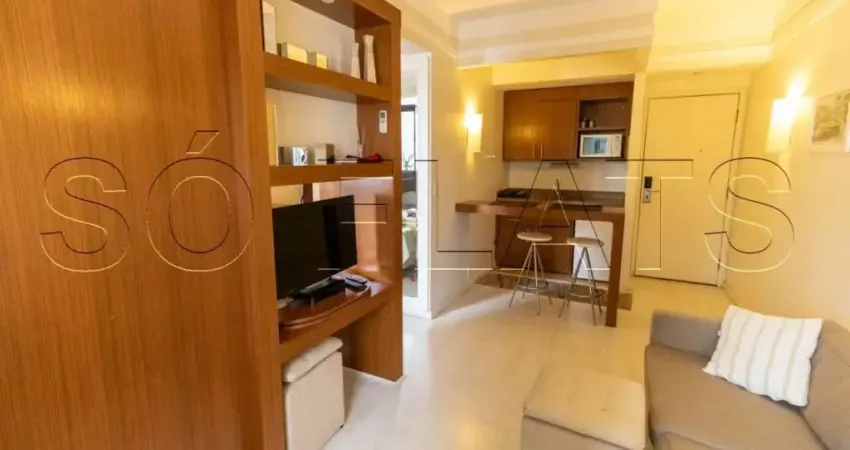 Flat de 02 dormitórios no Itaim Bibi, excelente empreendimento e ótima localização, cozinha completa