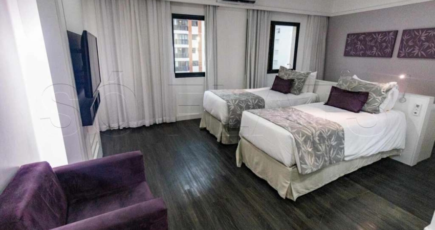Flat em Moema, Prox a Av. Ibirapuera, Metrô Moema do Metrô, e grandes comércios ao seu redor.