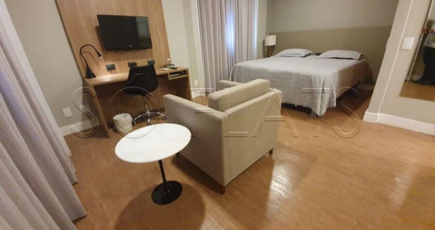 Flat na Rua Bela Cintra, Próximo a Av. Paulista com a Rebouças, ótima localização