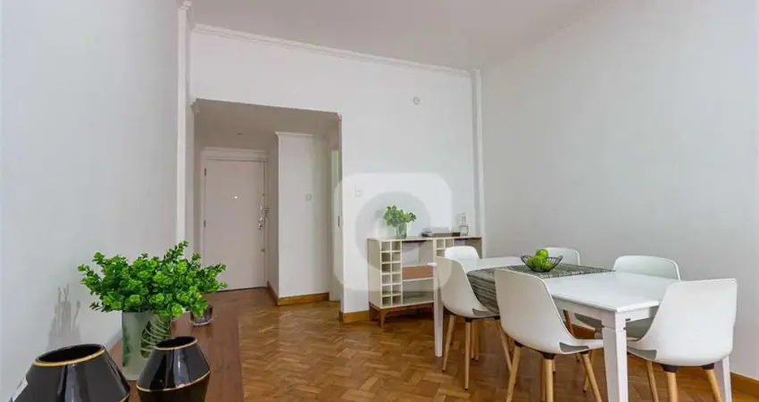 Apartamento à venda - 3 quartos, 1 suite, 140m2, clássico , reformado, com vaga uma vaga.