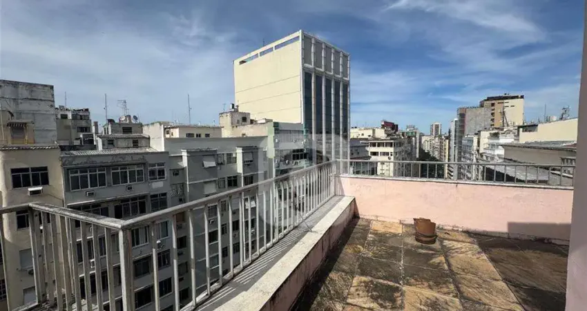 Cobertura Duplex 3 quartos com vaga no posto 5 vista livre