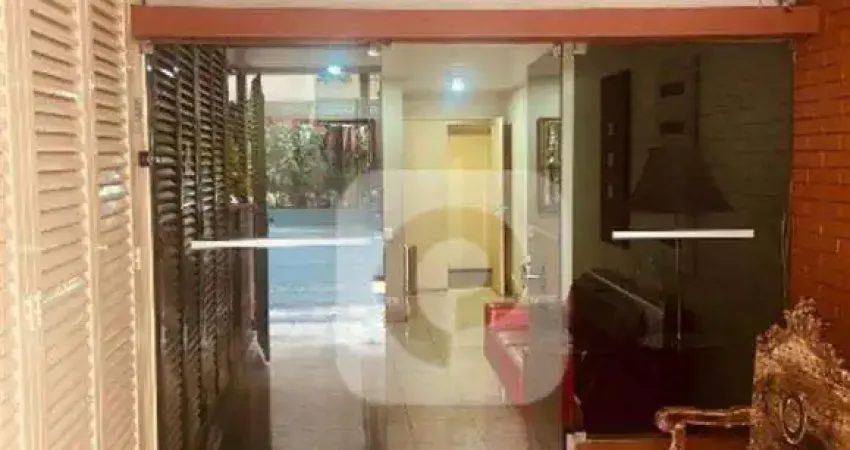 Vendo quarto e sala em copacabana 61m2 com suíte e 2 vagas na garagem com ótima localização