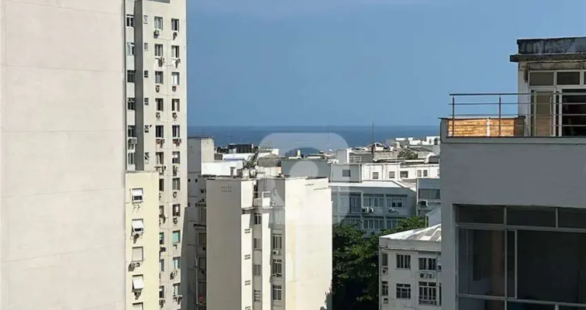 Três (3) quartos - duas (2) vagas - andar alto - varanda - entre copacabana e ipanema