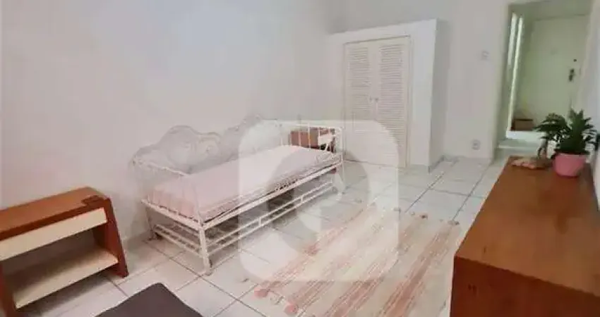 Vendo quarto e sala na avenida atlântica pronto para morar ou investir