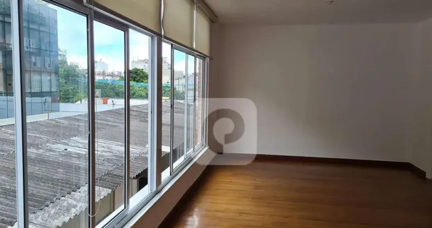 Casa duplex em condominio fechado no humaita, com 3 quartos (1 suite) e 1 vaga de garagem