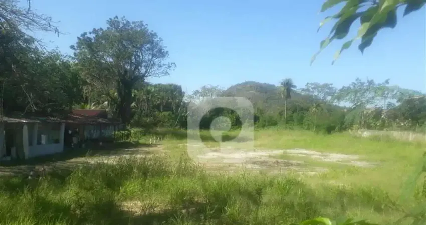Terreno à venda na Estrada dos Bandeirantes, Camorim, Rio de Janeiro