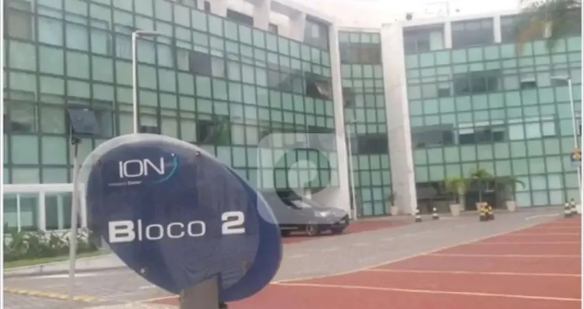 1 loja com mezanino mobiliada condomínio ion intelligent center 1 vagas a venda