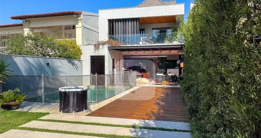 Interlagos de Itauna - Casa de Condomínio 4 quartos, sendo 4 suítes