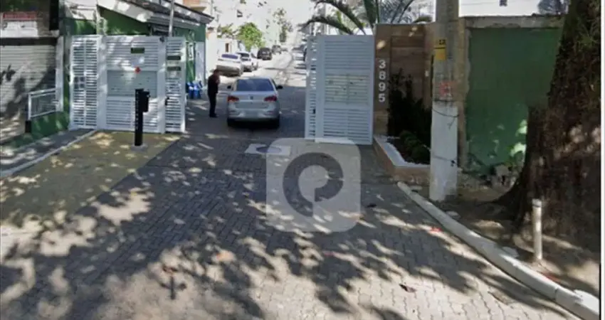 Casa triplex com 350 m² 4 quartos 3 suítes com armários closet 1 sala com 2 ambientes 2 vagas