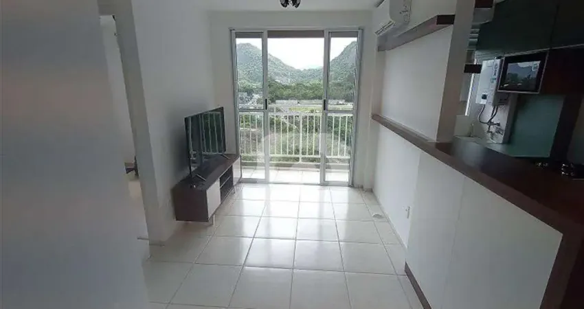 Apartamento 3 quartos, suíte, à venda na Barra Olímpica, Condomínio Apogeu.