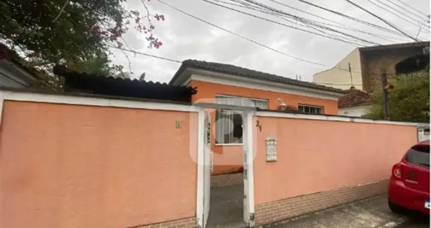 Casa de Vila 2 quartos mais a dependência de serviço à venda no Pechincha