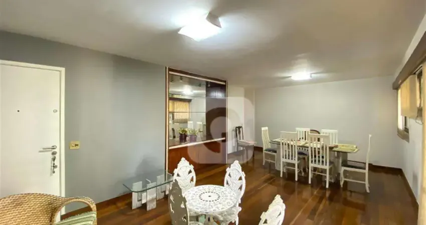Excelente apartamento 3 quartos, varanda e 2 vagas no Jardim Oceânico