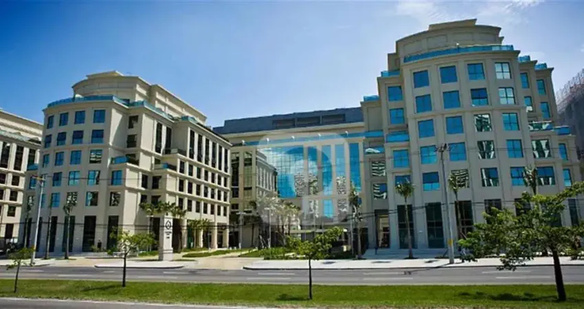 Oportunidade única: sala comercial em cobertura de alto padrão