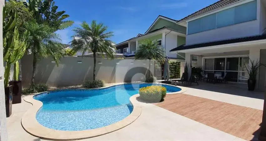 Casa à venda na barra, 5 suítes, 600m² de terreno e aproximadamente 550m² área útil