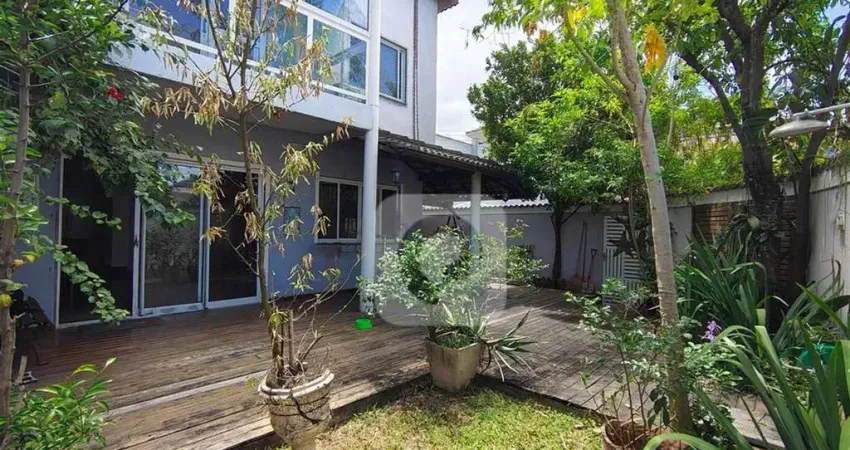 Casa em Condomínio na Taquara 4 Quartos 298m² Excelente Localização