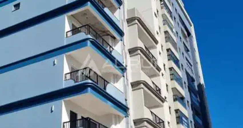 Apartamento a 200 metros do mar com 03 dormitórios (01 suíte) no centro de navegantes!