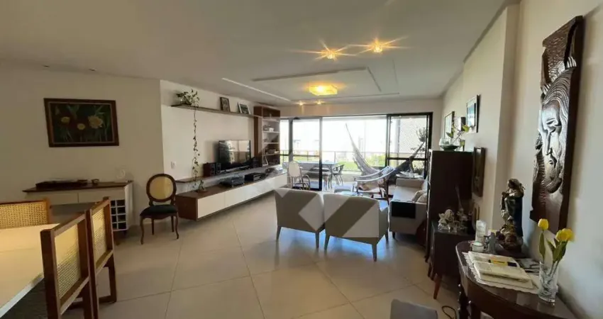 Apartamento mobiliado e ambientado com 4 dormitórios à venda, 201 m² por R$ 2.100.000 - Miramar - João Pessoa/PB