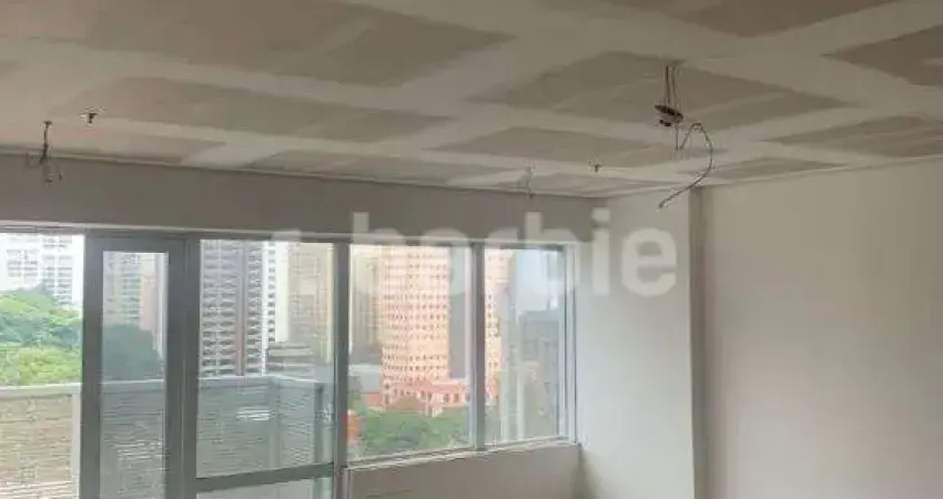 Sala comercial à venda na Alameda Madeira, 162, Alphaville, Barueri