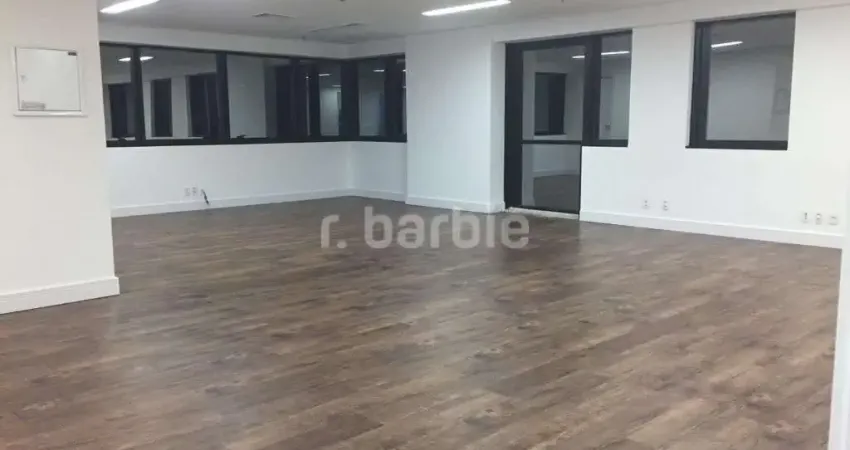 Ponto comercial para alugar na Alameda Grajaú, 129, Alphaville, Barueri