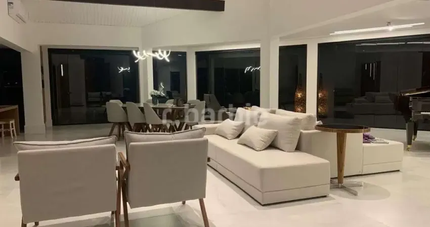 Casa em condomínio fechado com 7 quartos para alugar na Rua do Lampião, 26, Vila Velha, Santana de Parnaíba