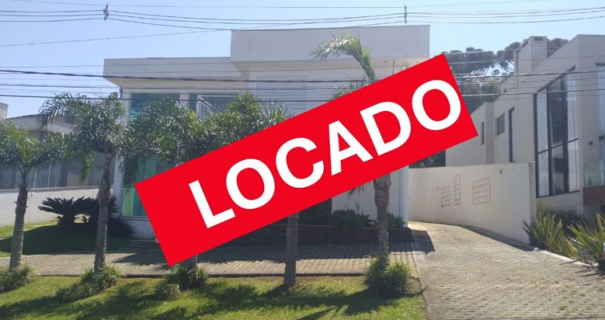 VENDA/ALUGA Ampla Casa em Alphaville Graciosa e com vista privativa para reserva de mata