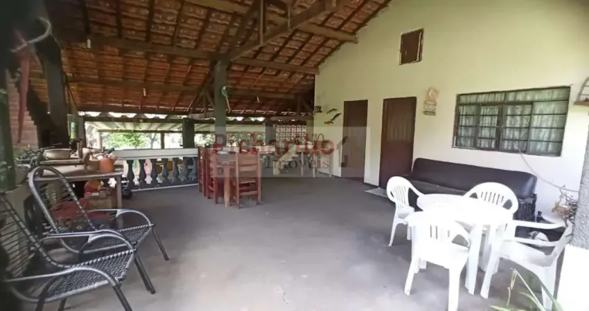 Chácara para Venda em São Carlos, Parque Itaipu, 1 dormitório, 3 banheiros, 5 vagas