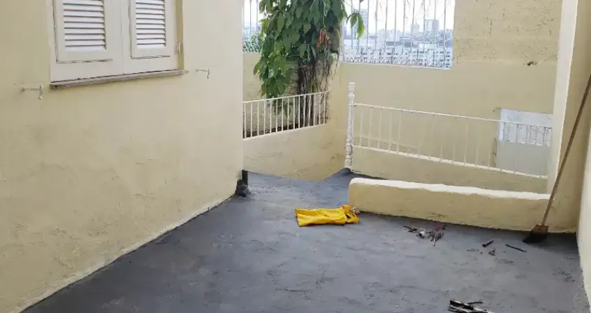 Casa com 2 quartos para alugar na Rua Miguel Resende, 520, Santa Teresa, Rio de Janeiro