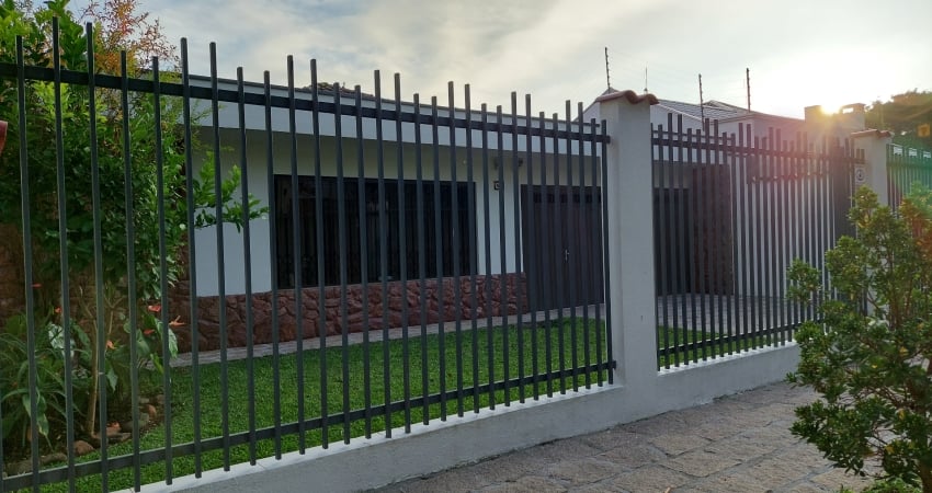 Casa com 3 quartos para alugar na Rua Acyr Santos, 44, Vila Izabel, Curitiba
