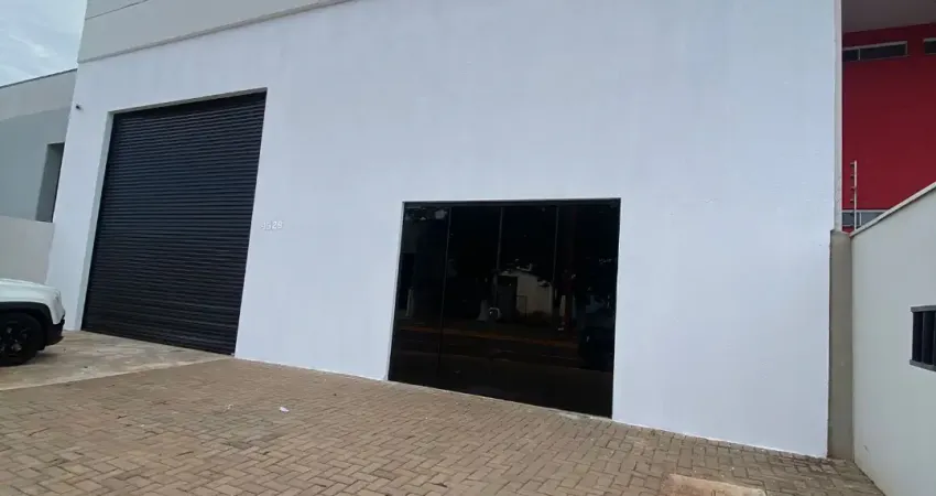 Excelente barracão para locação, localizado próximo a saída para br