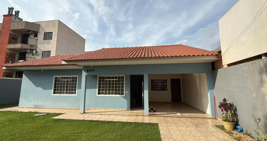 O imóvel conta com :  - sala - cozinha - 02 suíte - 03 quartos - despensa - lavanderia - churrasqueira - sobra de terreno  aluguel de r$ 4.500,00
