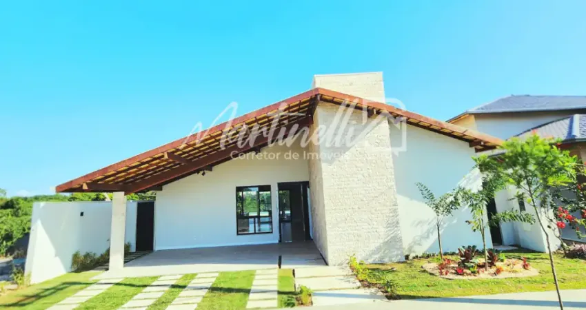 Residência Exclusiva com 4 Suítes, Piscina com Borda Infinita e Vista Permanente para a Reserva – Entrega Junho/25