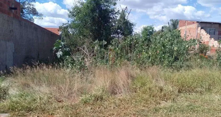 Terreno à venda no Vale do Igapó, Bauru 