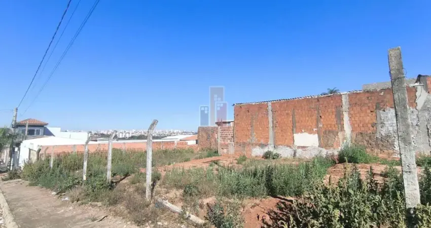 Terreno à venda no Parque Roosevelt, Bauru