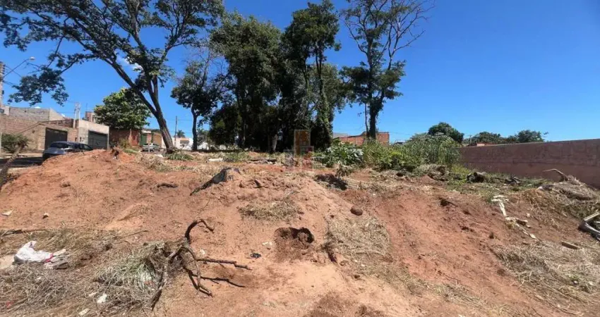Terreno à venda no Tangarás, Bauru 