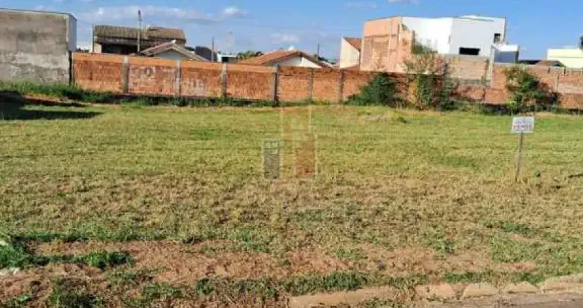 Terreno à venda no Jardim Marcia, Agudos 