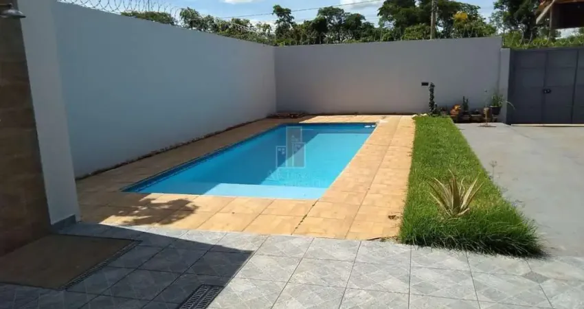 Linda area de lazer com 2 quartos, 2 banheiros, sala, cozinha, copa.