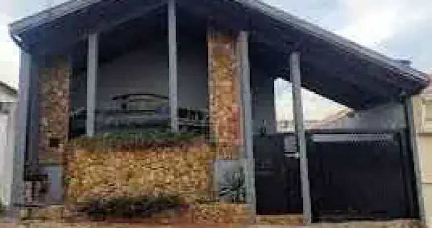 Casa com 3 quartos à venda na Vila Camargo, Bauru