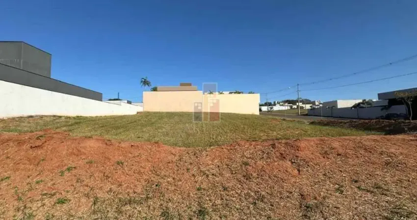 Terreno em condomínio fechado à venda no Jardim Shangri-Lá, Bauru
